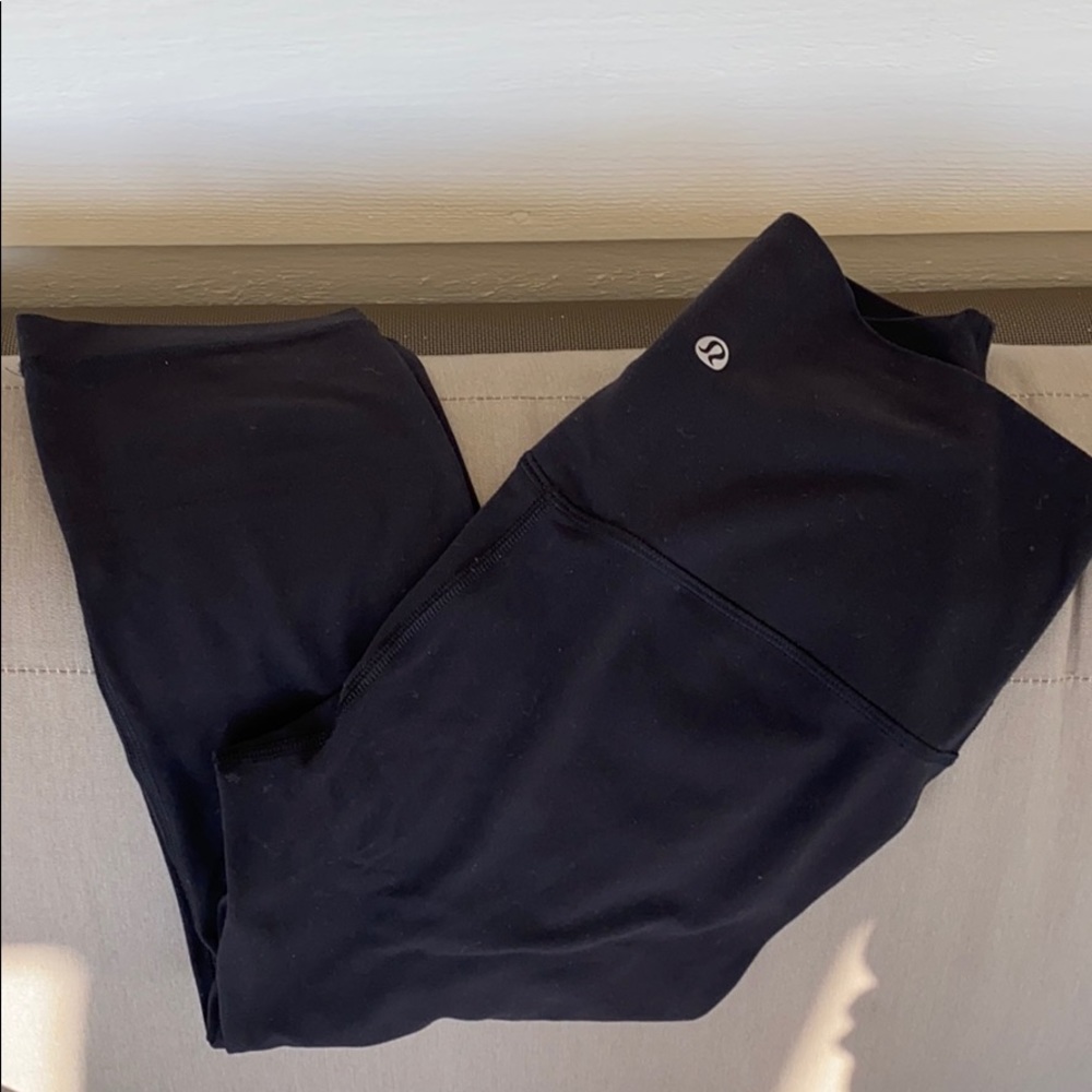 Lululemon Cropped Yoga Pants